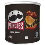 Pak met 12 rollen aardappelchips Pringles hot & spicy 40 g